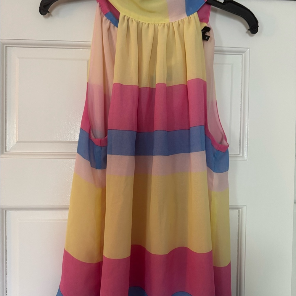 Colorful Striped sleeveless blouse